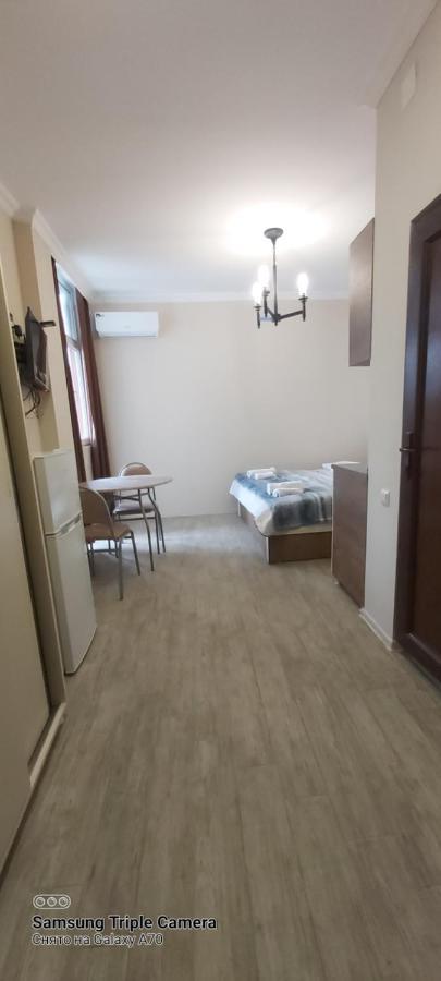 Студия Радуга У Моря Колхида Batumi Exterior photo