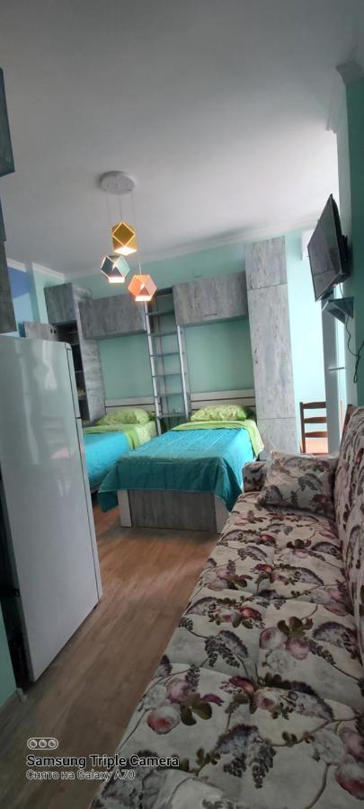 Студия Радуга У Моря Колхида Batumi Exterior photo